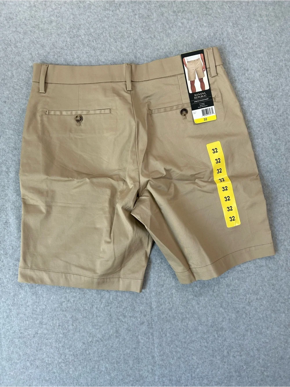 Banana Republic Men’s Khaki Stretch Chino Shorts 32